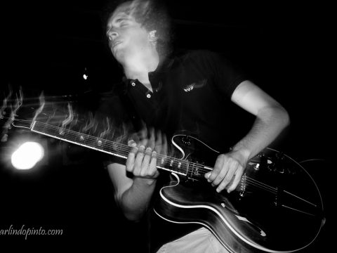 João Só e Abandonados